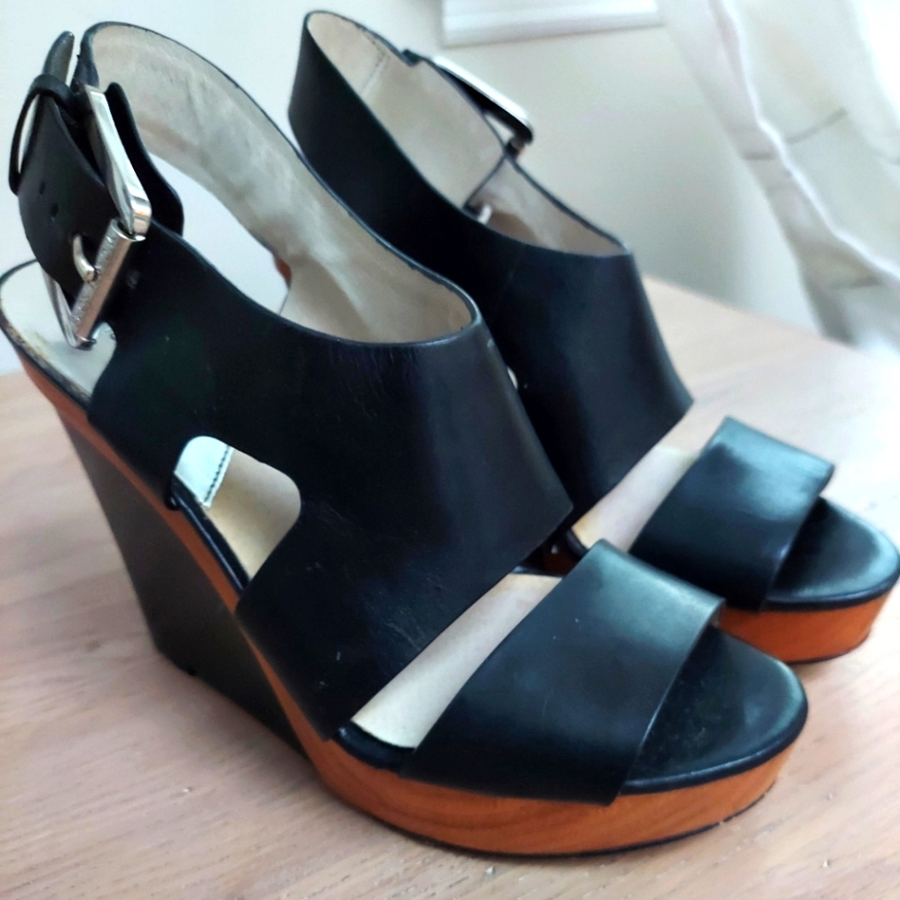 Michael Michael Kors black leather open toe wedge shoes 6.5